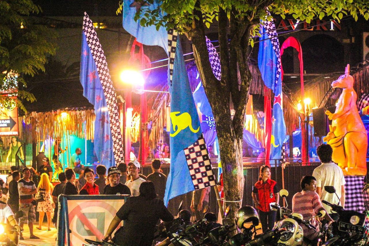 Budhi Beach Inn Kuta  Bagian luar foto