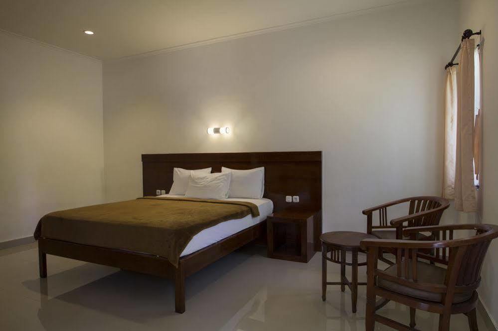 Budhi Beach Inn Kuta  Bagian luar foto